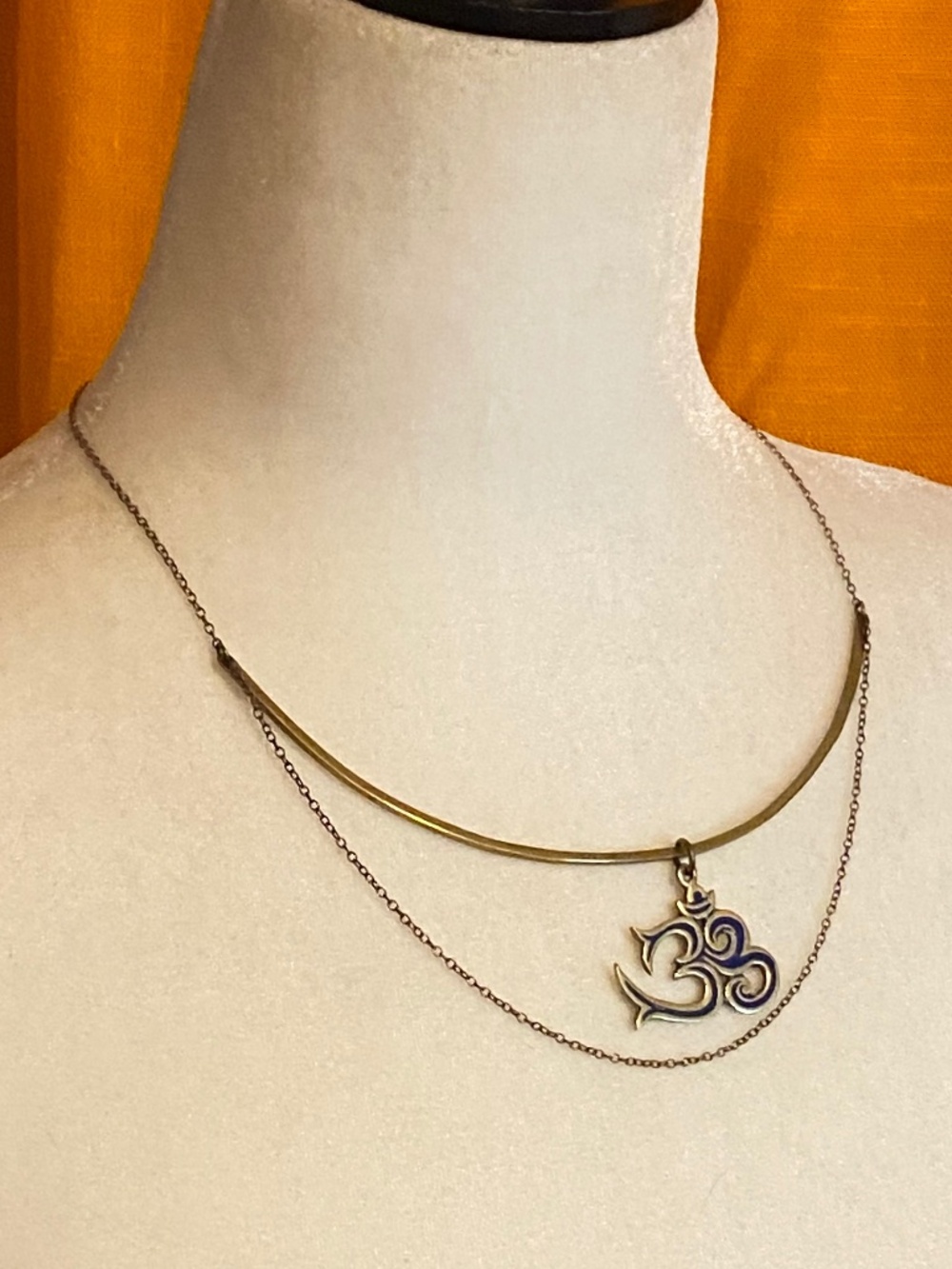 Vintage mixed metal 925 & brass boho Om necklace with onyx stone detailing